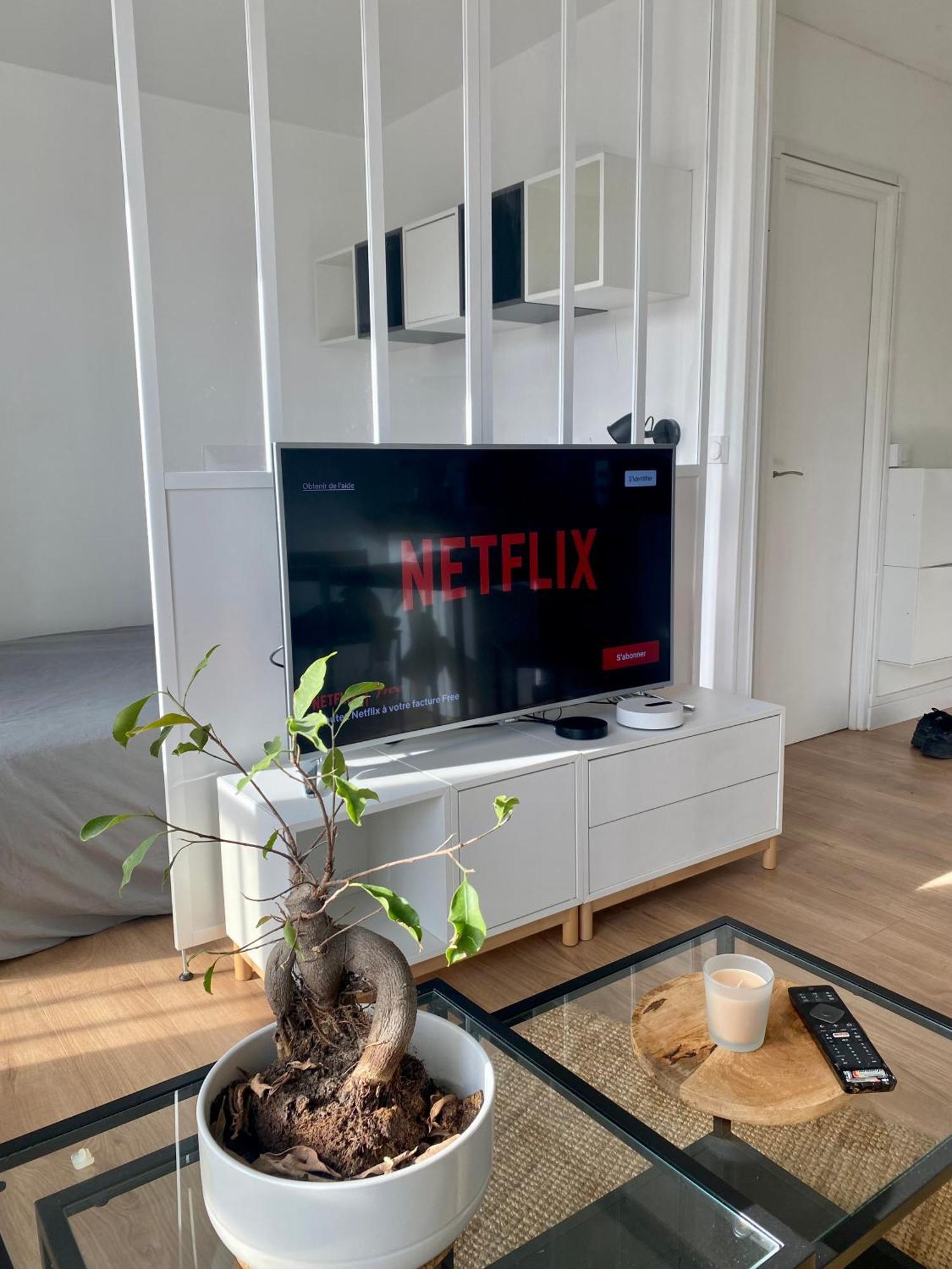 Superbe Studio Avec Parking Gratuit Sur Place Paray-Vieille-Poste Exteriör bild